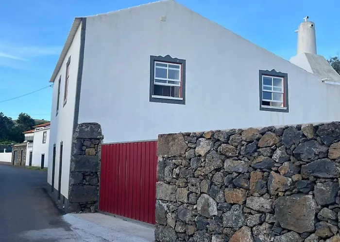 Graciosa Family House